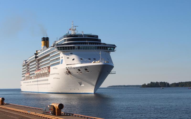 m/s Costa Mediterranea m/s Costa Mediterranea