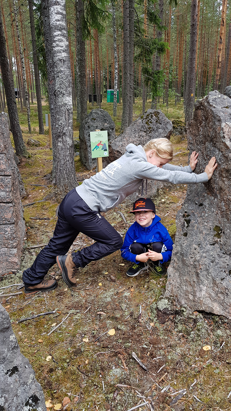 Luonnon kuntosali, venyttely Luonnon kuntosali, venyttely