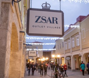 Zsarin ostoskuja 7.jpg Zsarin ostoskuja 7.jpg