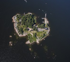 varissaari pieni.jpg varissaari pieni.jpg